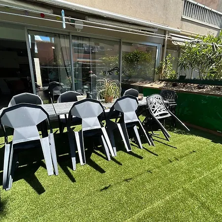 Апартаменти Eureka 58 - 4 People - Pool And Garden - Near Naturist Village And Beaches *