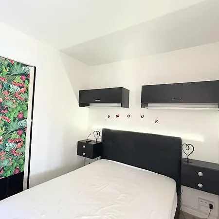 Eureka 58 - 4 People - Pool And Garden - Naturist Village And Beaches Apartment